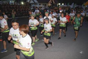 BIB: 
                            <button type="button" onclick="openModal(3530570)" class="btn btn-primary btn-sm float-right btn-popup" data-toggle="modal" data-target=".modal-high-quality">
                        <i class="fas fa-shopping-cart"></i> Add to Cart
                    </button>
                                            <button type="button" onclick="isThisMe(3530570, true)" class="btn btn-success btn-sm float-right btn-popup btn-isme hidden" data-toggle="tooltip" data-placement="bottom" title="นี่คือรูปของคุณใช่ไหม คลิกที่นี่เพื่อเอาเข้าอัลบั้ม">
                        <i class="fas fa-plus"></i> Add to album
                    </button>
                    <button type="button" onclick="isThisMe(3530570, false)" class="btn btn-warning btn-sm float-right btn-popup btn-isnotme hidden">
                        <i class="fas fa-ban"></i> Remove from album
                    </button>